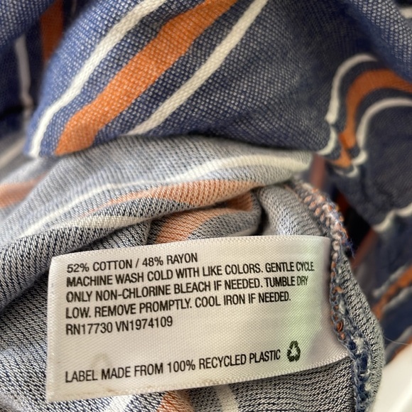 Universal Thread Striped Button Front Top - Picture 6 of 6